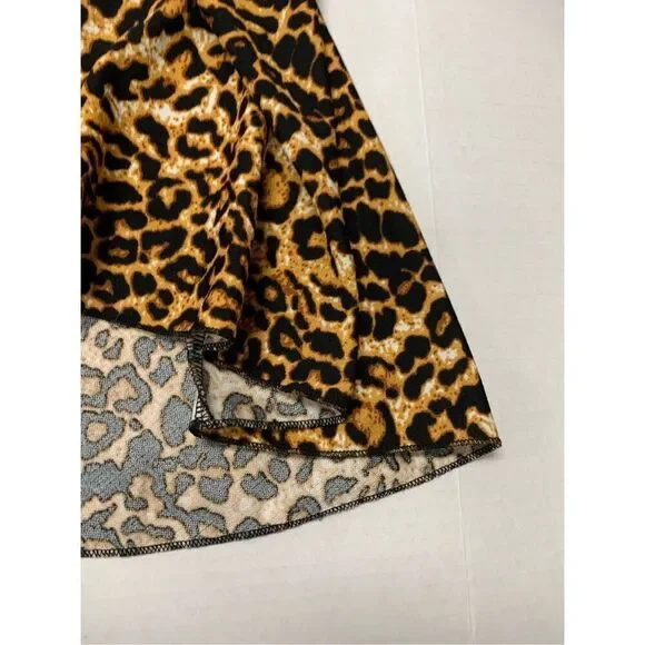 Cheetah Patterned Asymmetrical Ruffled Skirt - Picture 2 of 5